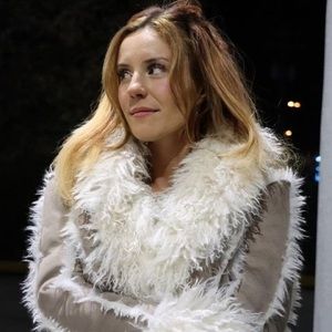 Meet your Posher, Amelia